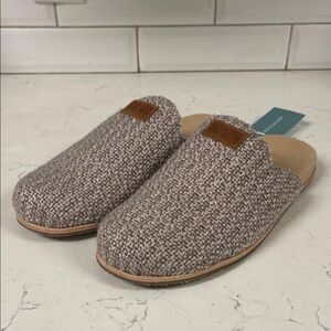 REVITALIGN Women's Alder Knit Sweater Slipper Size 9 Color - Oatmeal NWT